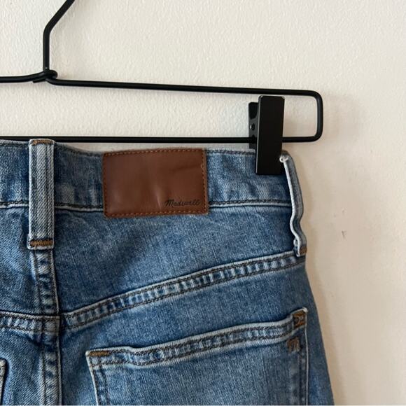 Madewell Cali Demi-Boot Jeans in Comfort Stretch: Eco Edition - Picture 6 of 9